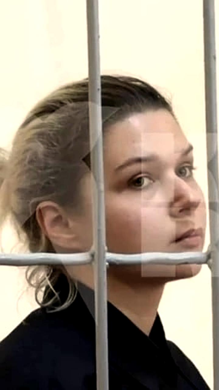 Суд продлил арест Екатерины Тарховой, обвиняемой в убийстве бабушки и дедушки, до 2026 года