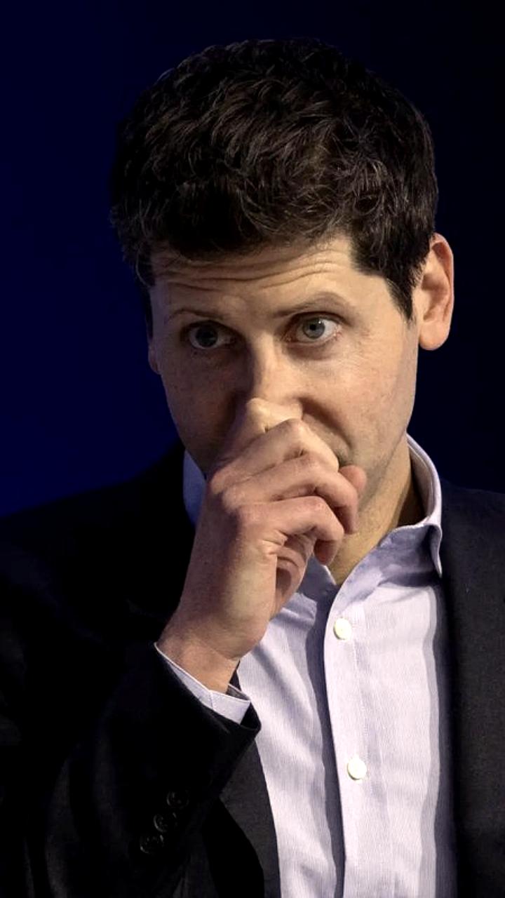 Сэм Альтман вводит красный код в OpenAI для приоритета улучшения ChatGPT