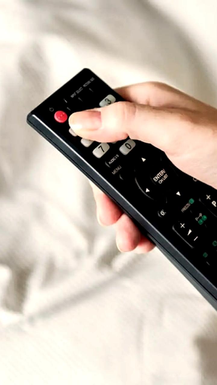 ЦРНАП предлагает перенести показ фильмов с алкоголем на ночное время