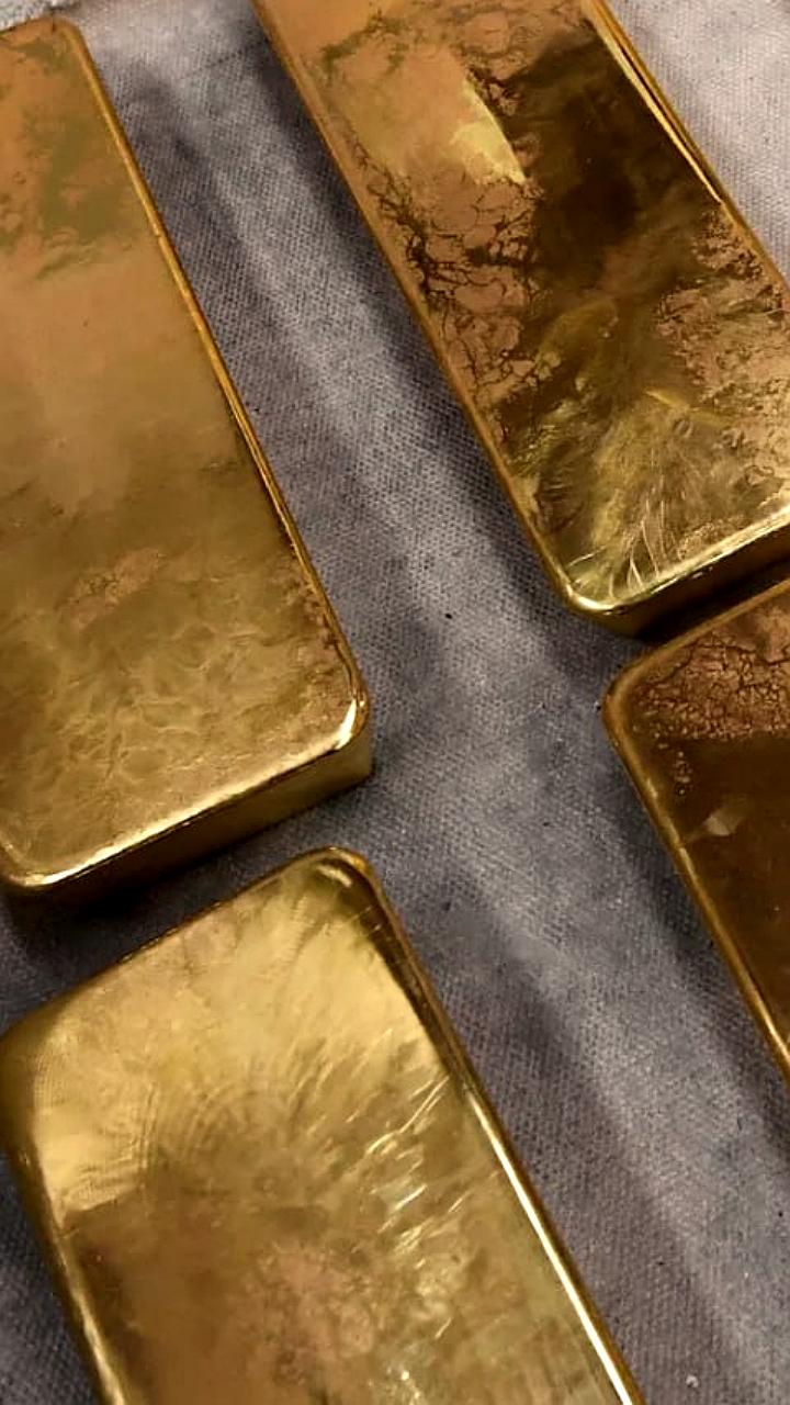 Центробанки мира в октябре увеличили запасы золота на 53 тонны