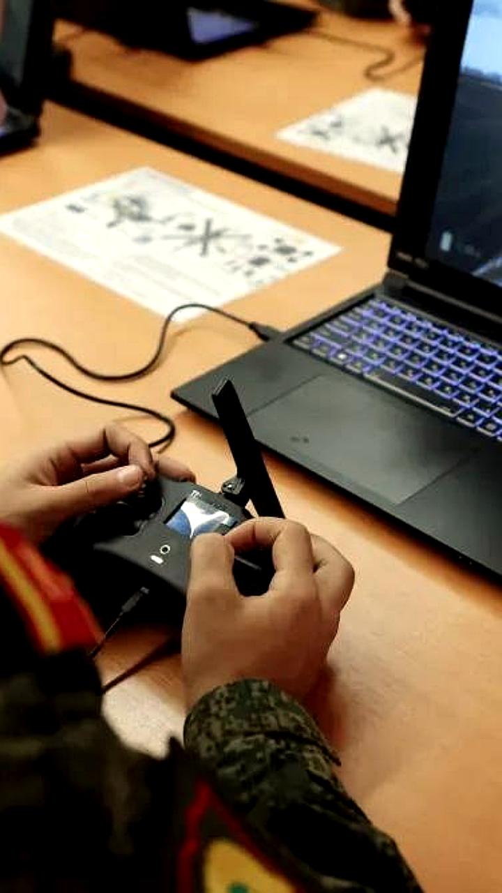 Юрий Трутнев посетил ДВОКУ и ознакомился с новыми образовательными инициативами