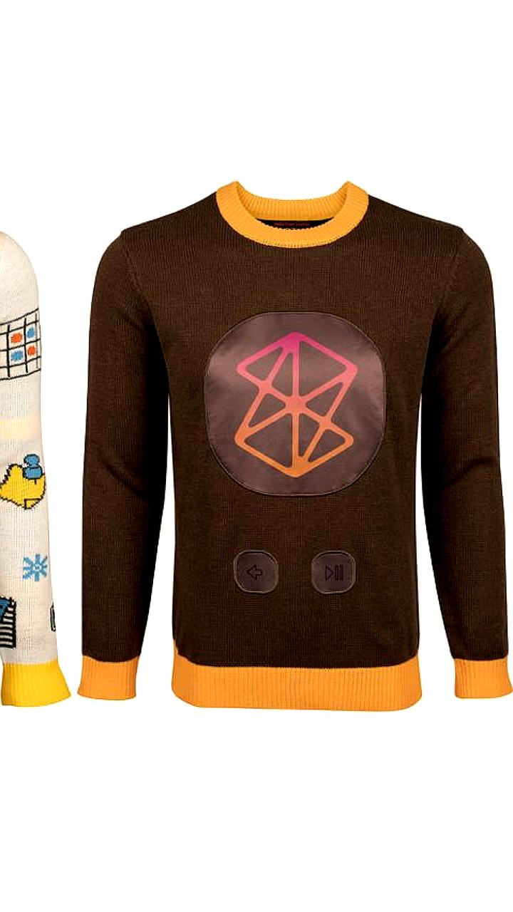 Microsoft представила обновленную линейку рождественских свитеров