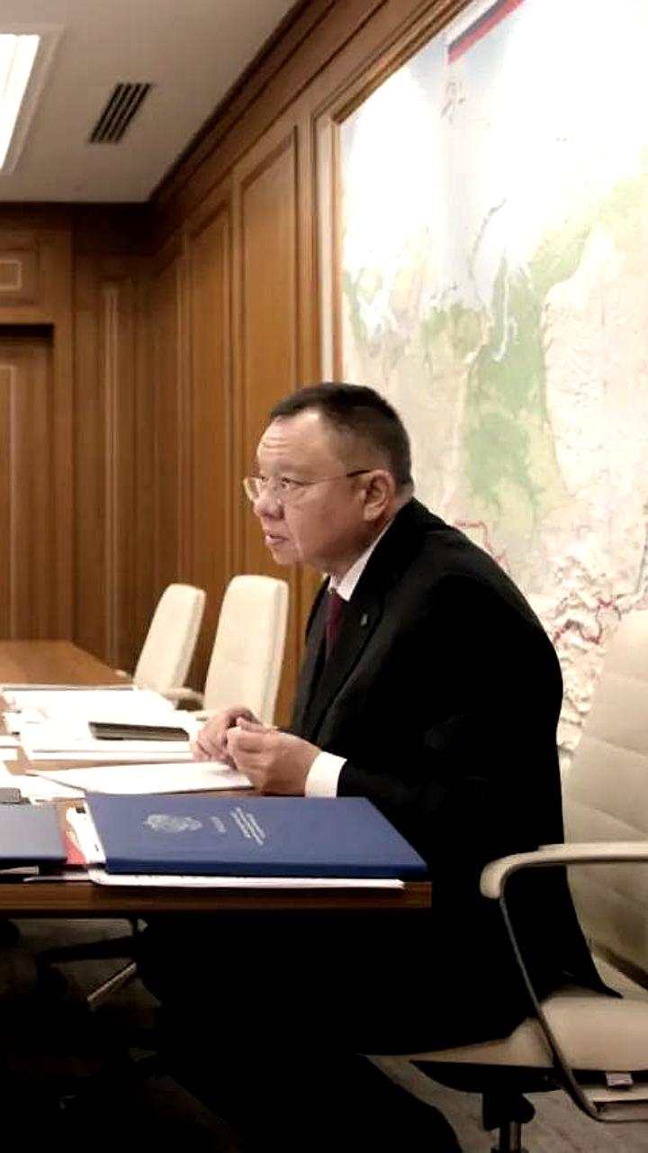 Обсуждение развития жилищного строительства и ЖКХ в Амурской области