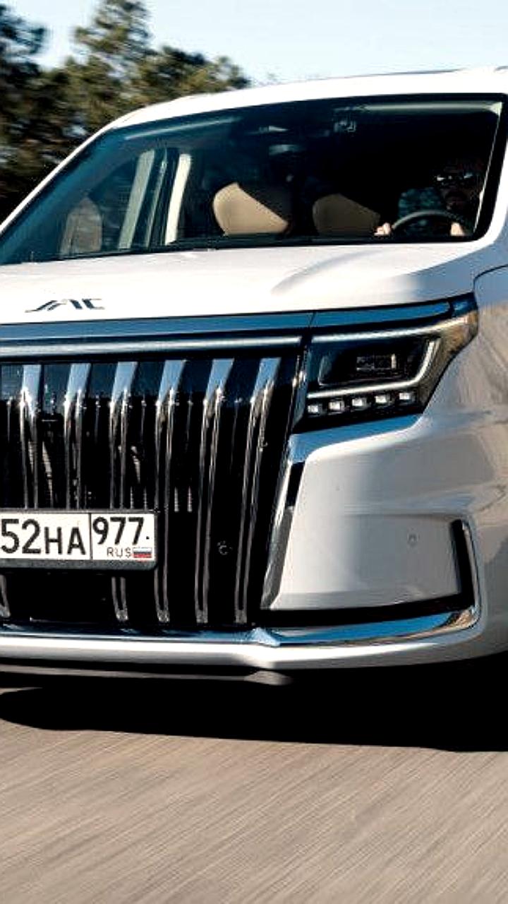 Старт продаж минивэна JAC RF8 в России назначен на 3 декабря