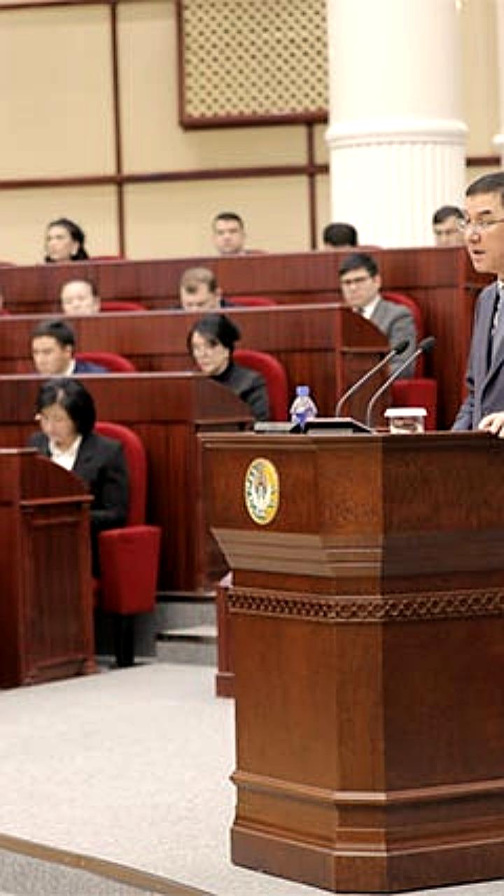 Депутаты Узбекистана рассмотрели проект госбюджета на 2026 год