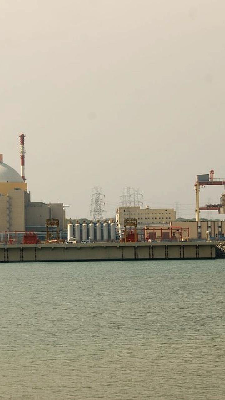 Росатом завершил первую поставку ядерного топлива для АЭС Куданкулам в Индии