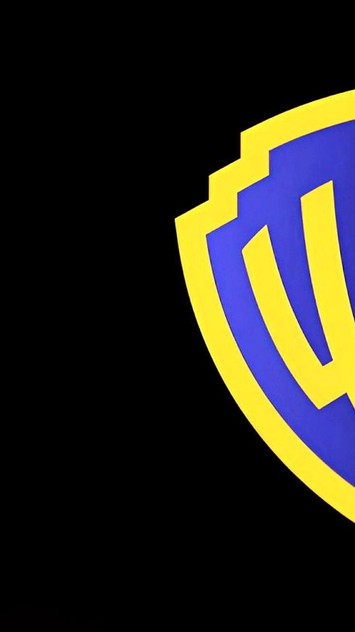 Netflix ведет переговоры о покупке Warner Bros Discovery, вызывая опасения у продюсеров