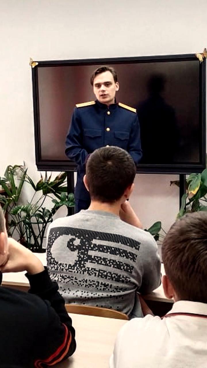 Профориентационные встречи для старшеклассников в Елизовском районе и Волгоградской области