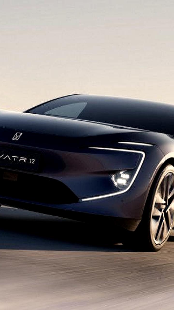 Запуск продаж электромобиля Avatr 12 в России с ценами от 6,5 млн рублей