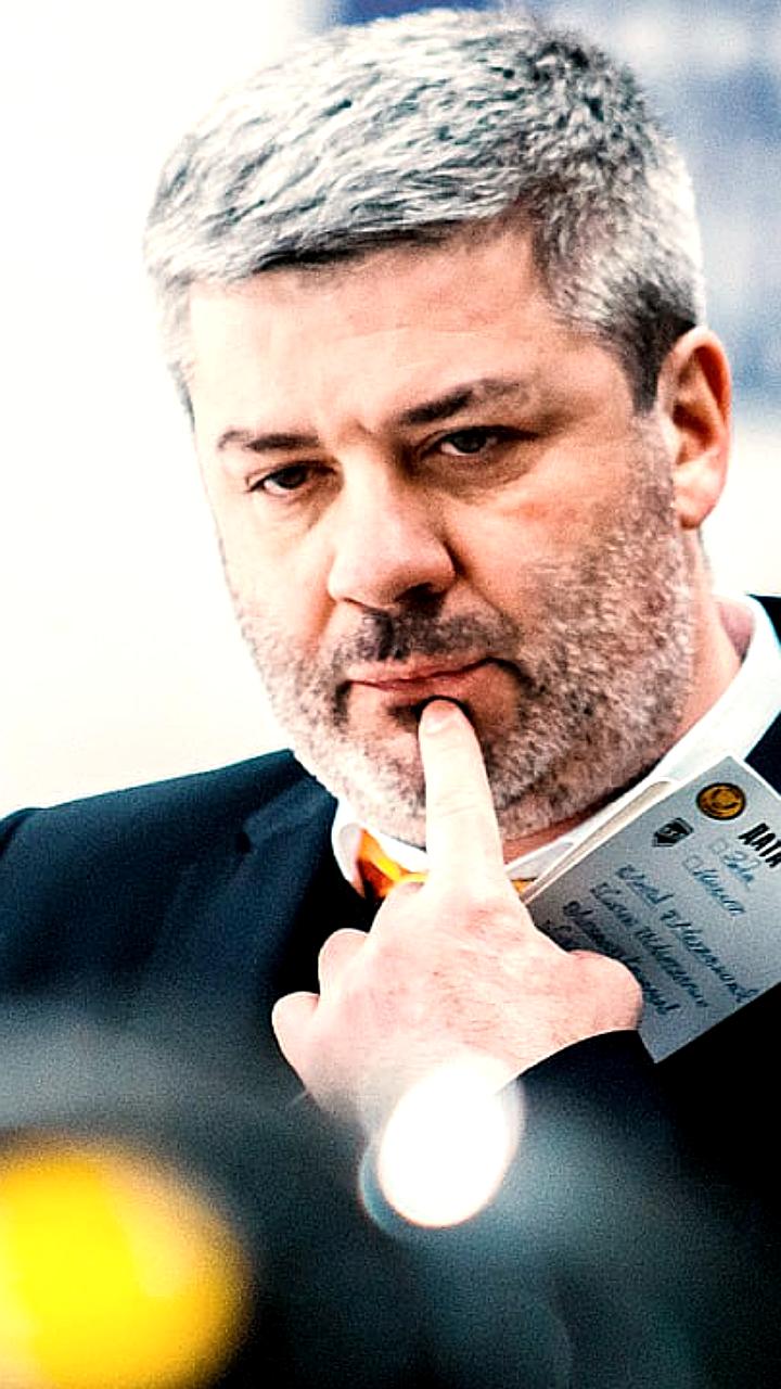 Адмирал отстранил тренеров Тамбиева и Банада, назначен Гизатуллин