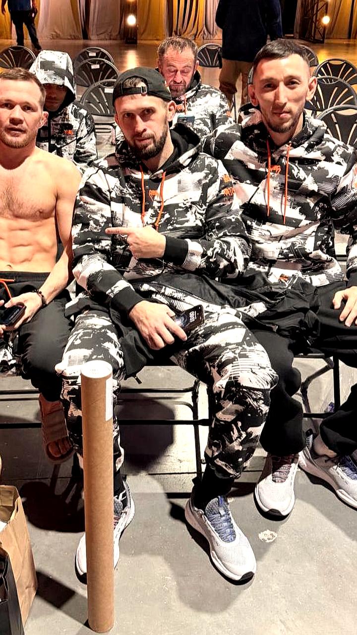 Пётр Ян готовится к титульному бою в UFC с поддержкой Павла Деревянко