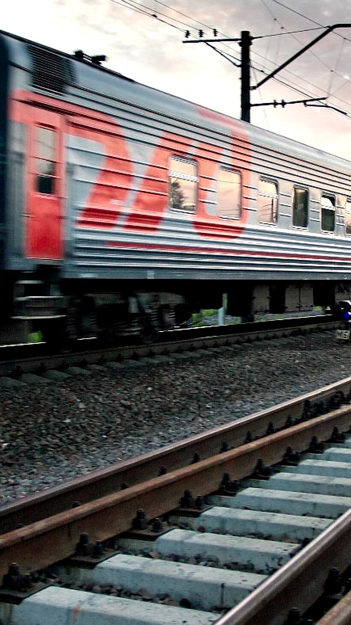 На станции Угольная мужчина в состоянии алкогольного опьянения попал под поезд