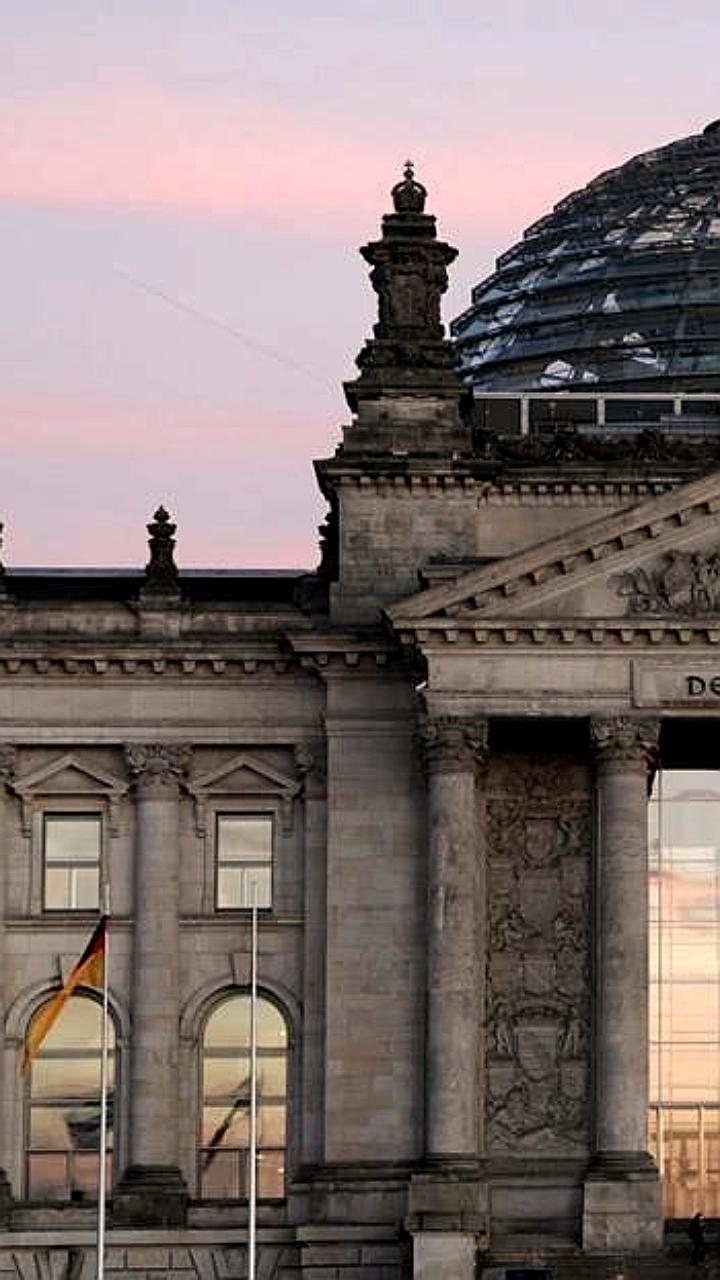 Германия станет основным гарантом репарационного кредита Украине на 210 млрд евро