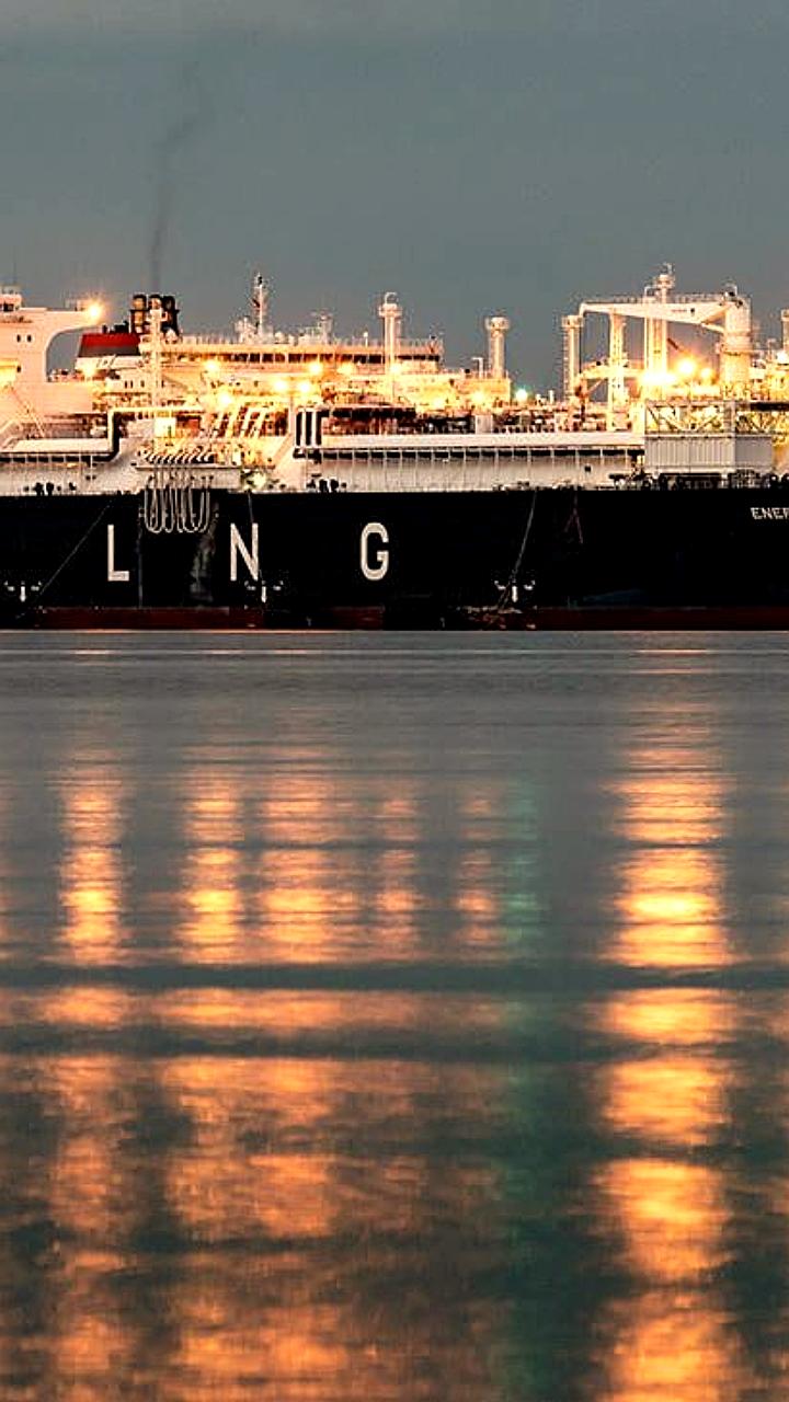 Gaz System планирует новый плавучий терминал для импорта СПГ в Польше