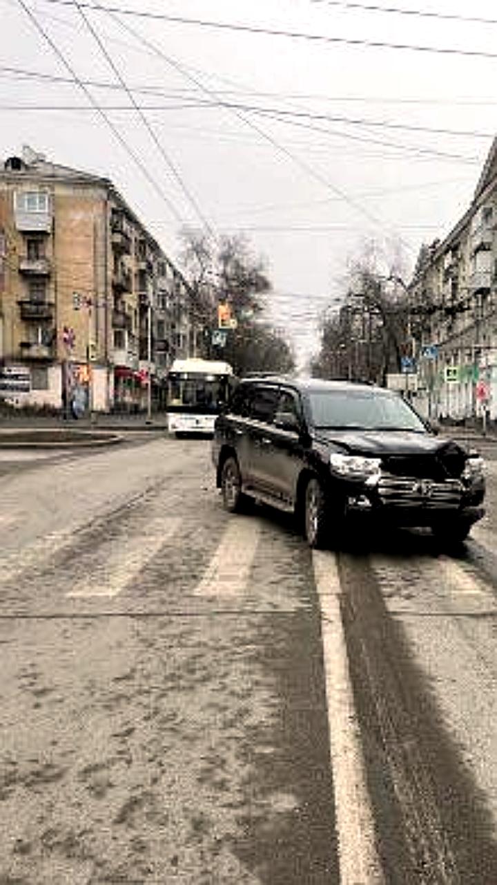 Два человека пострадали в ДТП с грузовиком в Обнинске