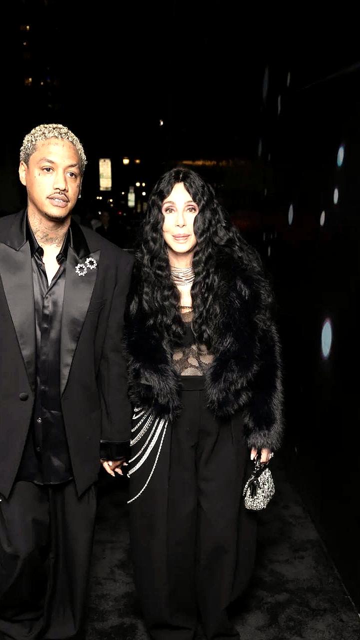 Шер анонсировала третью свадьбу с Александром Эдвардсом в преддверии 80-летия