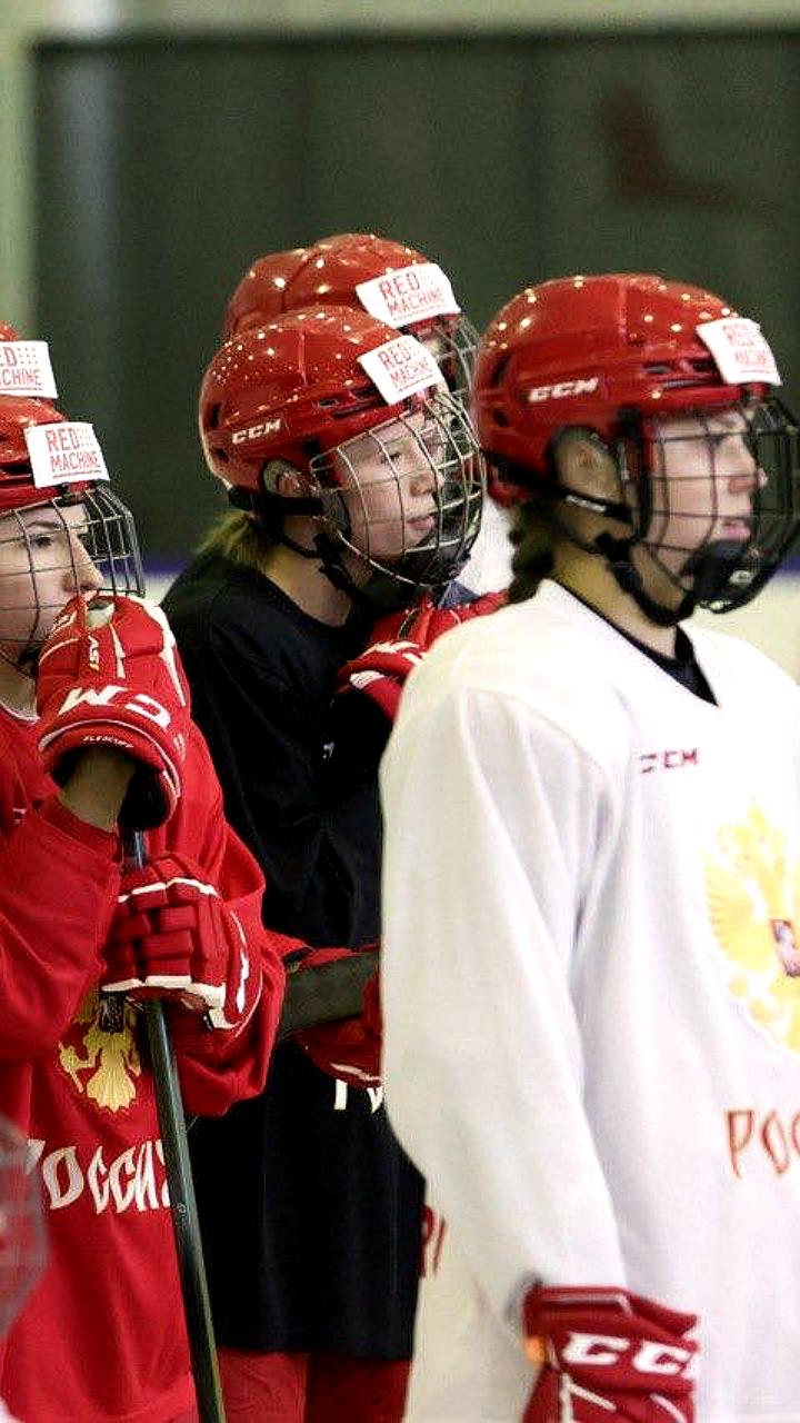 Сбор женской сборной России по хоккею в Новогорске с участием 26 игроков