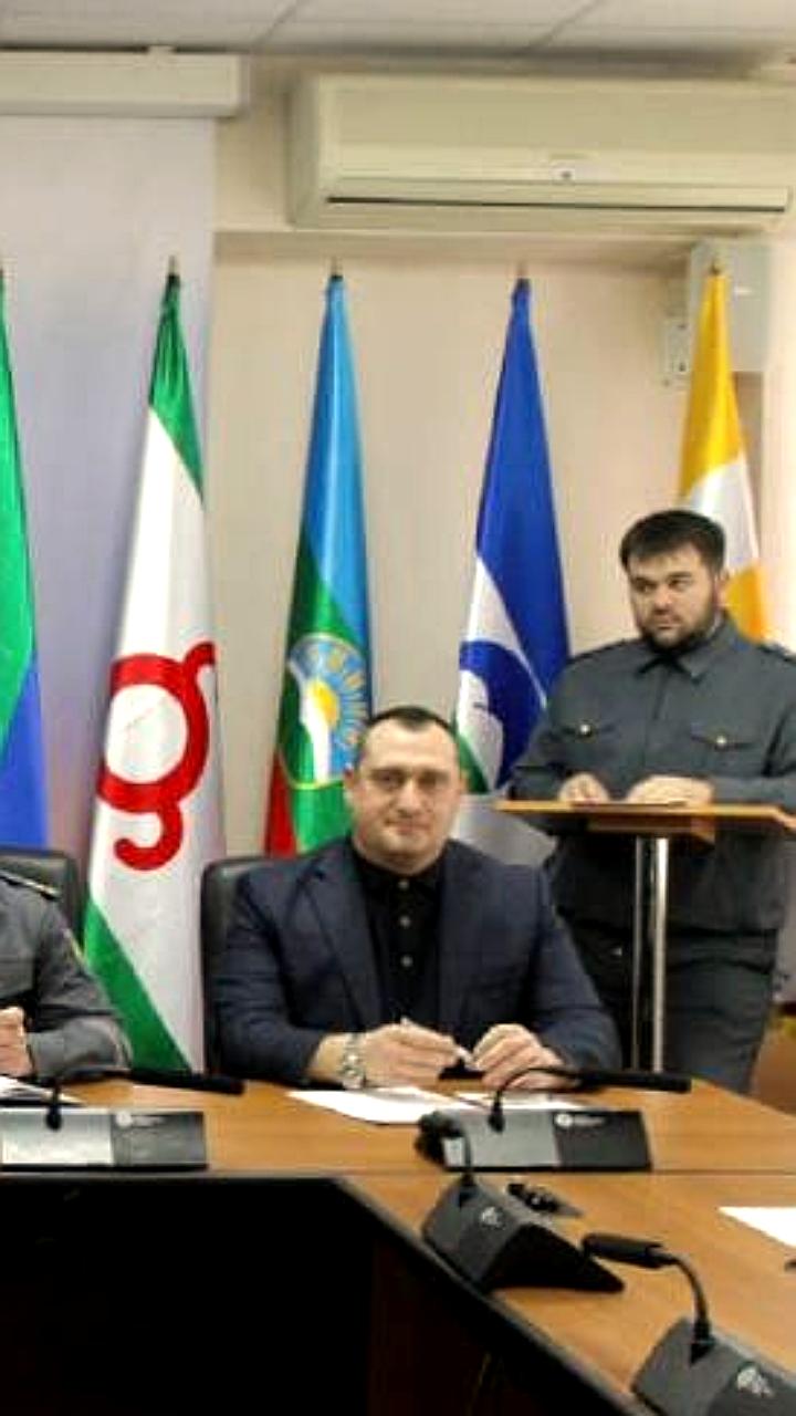 В Хабаровском крае открыли более 160 парт Героев для увековечения памяти о защитниках Отечества