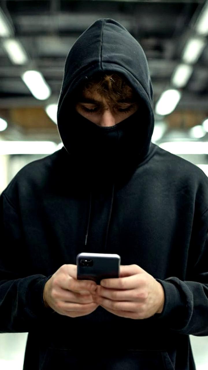 Подросток из Челнов и студент из Алтайского края предстанут перед судом за мошенничество с кредитами