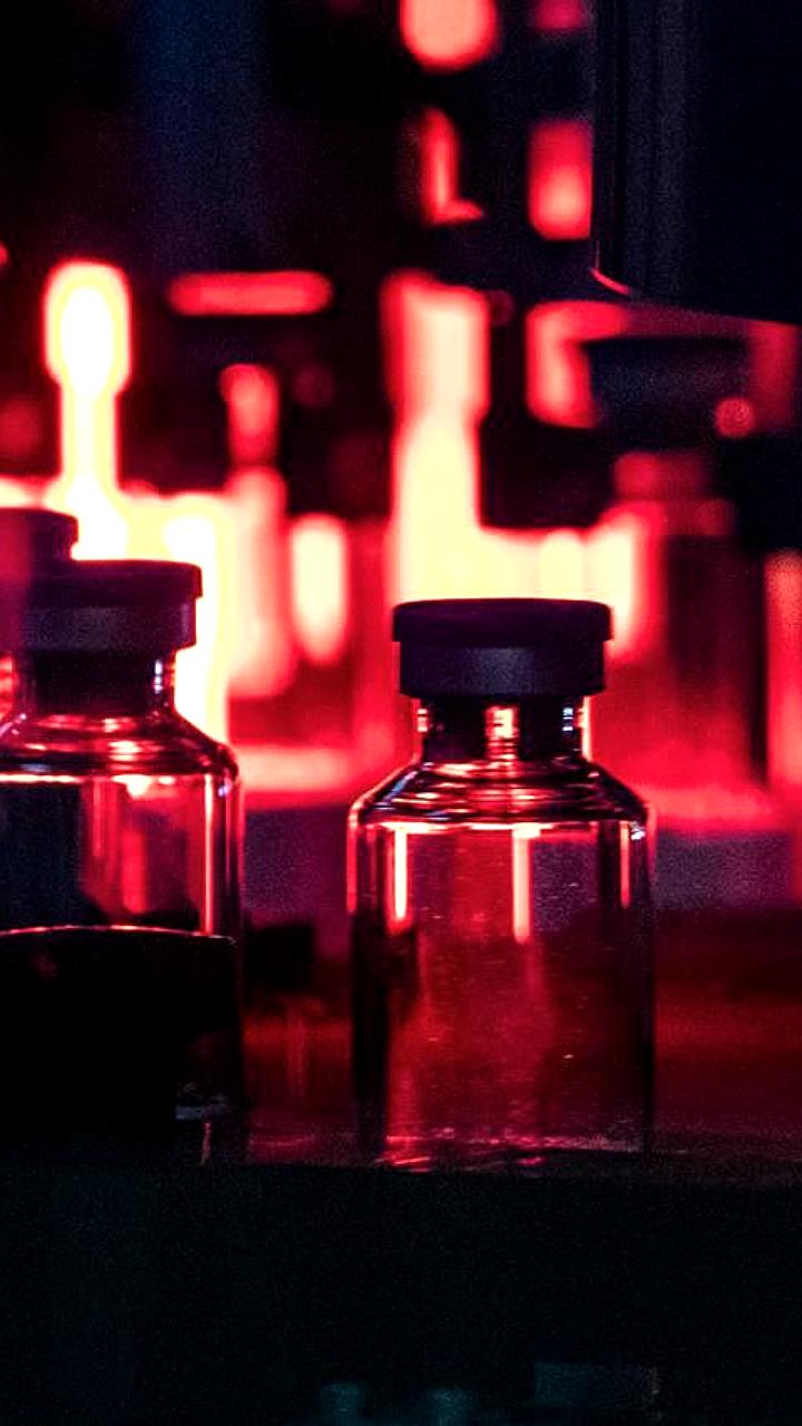 Выпуск первых тестовых серий мРНК вакцины от рака в России