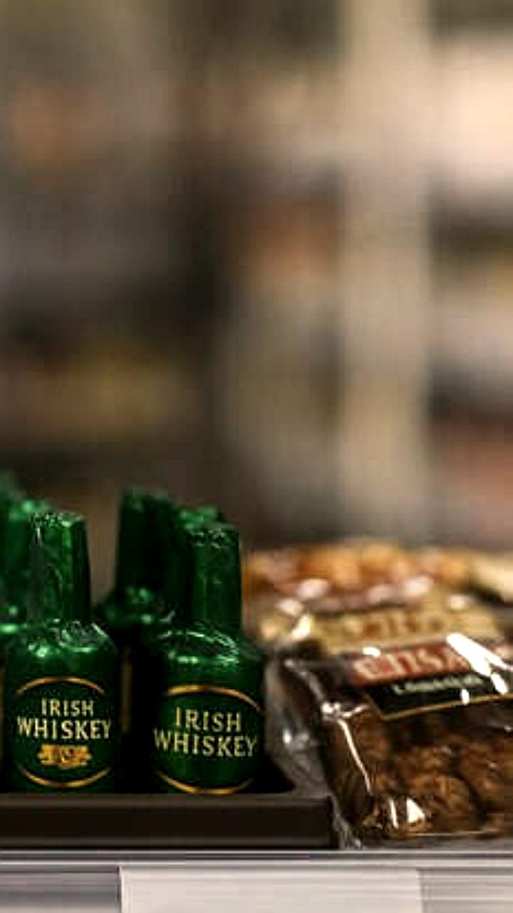 Ozon ограничивает продажу алкогольных конфет для несовершеннолетних