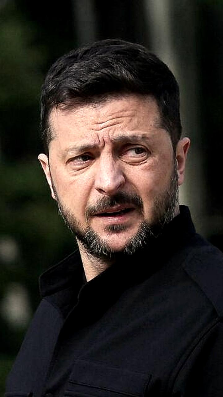 Зеленский анонсировал подготовку мирного плана Украины и Европы