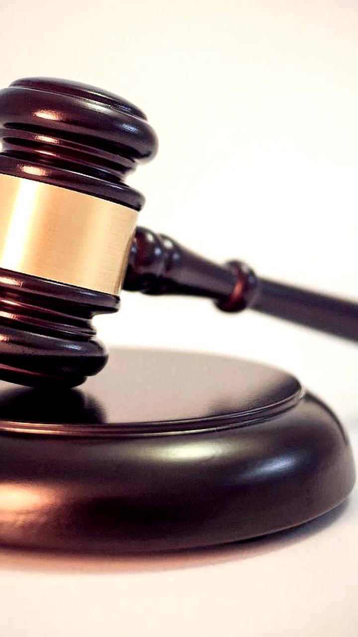 Хабаровчанка предстанет перед судом за откушенный палец соперницы в кафе