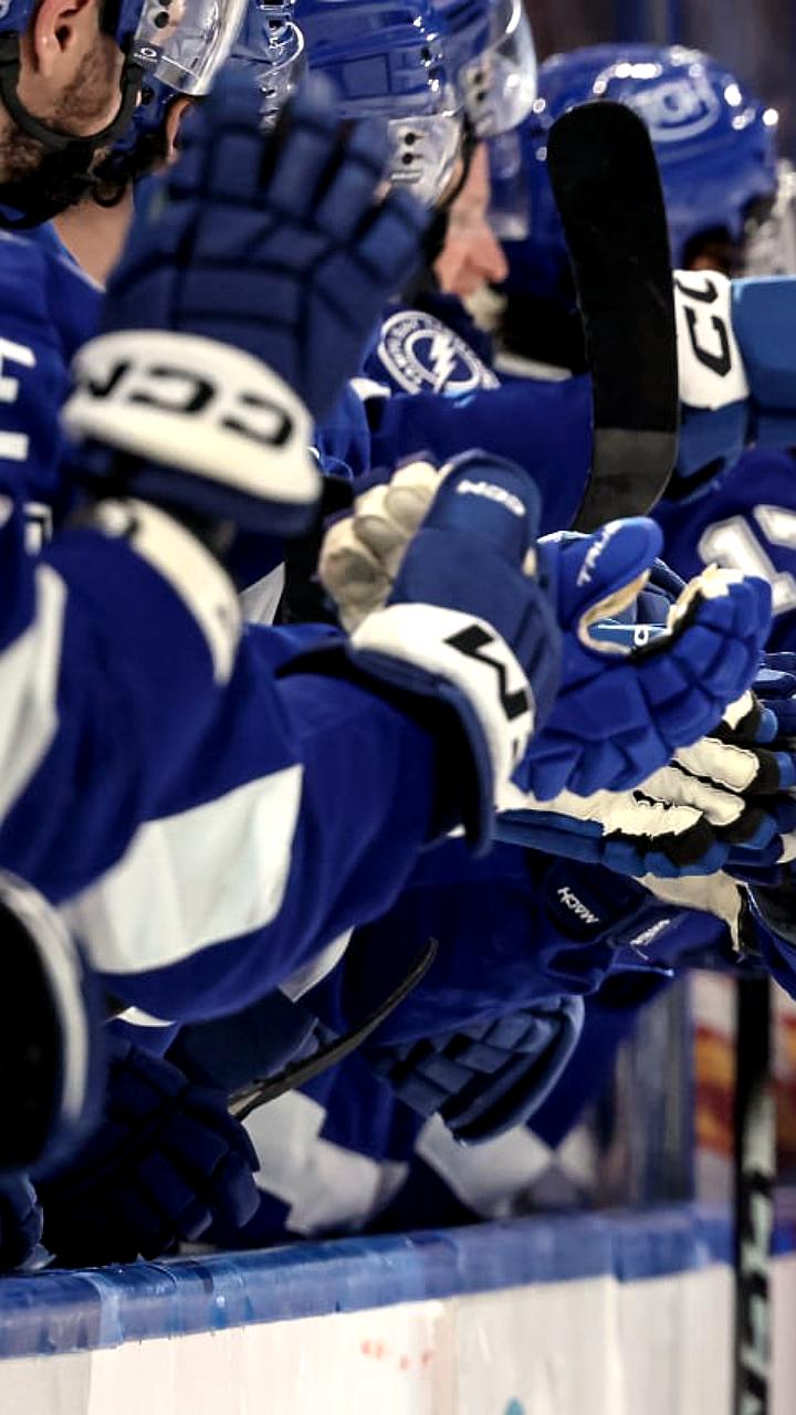 Никита Кучеров стал пятым в рейтинге российских бомбардиров НХЛ