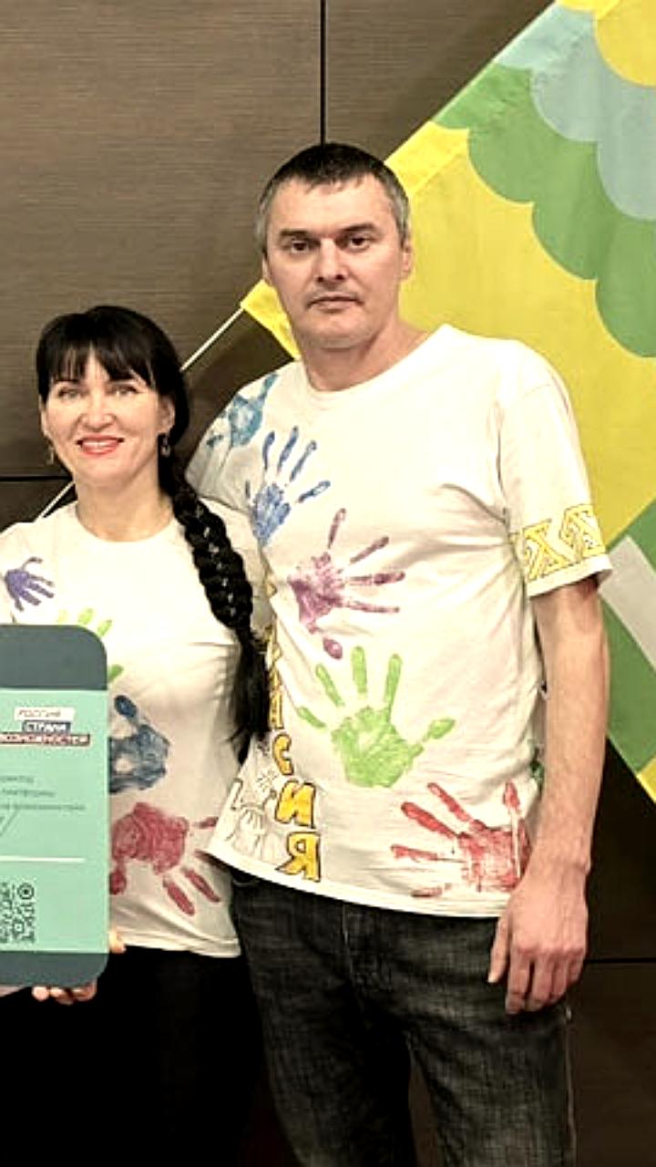 32 семьи из Сибири, включая семью Буянды из Тувы, вышли в финал конкурса 'Это у нас семейное'