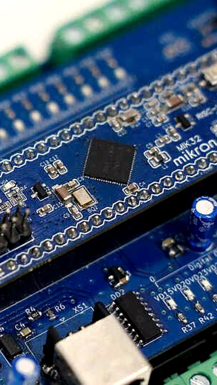 В Москве начато производство фотонных интегральных схем для замещения импорта