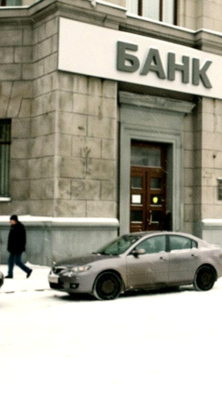 Мошенники используют новую схему блокировки банковских карт с угрозами