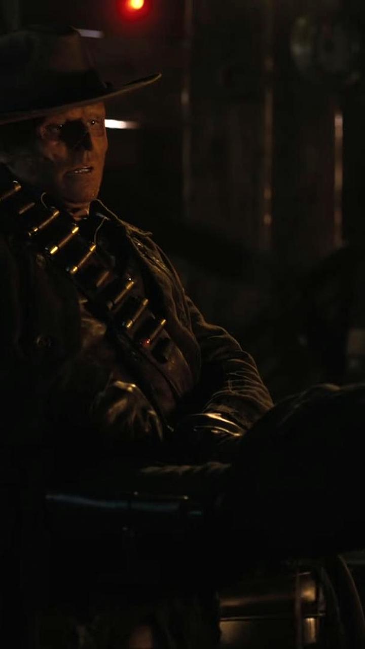 Создатели сериала Fallout представили ASMR видео с Уолтоном Гоггинсом в образе Гуля