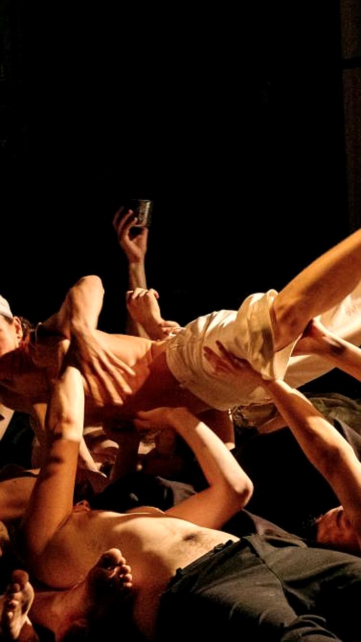 Музыкальный спектакль и выставка зимних сказок в Люблино