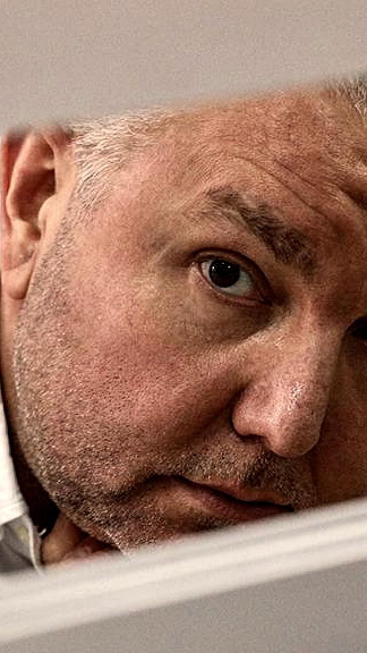 Бывший полковник ФСБ Фролов обвиняется в коррупции и уклонении от суда