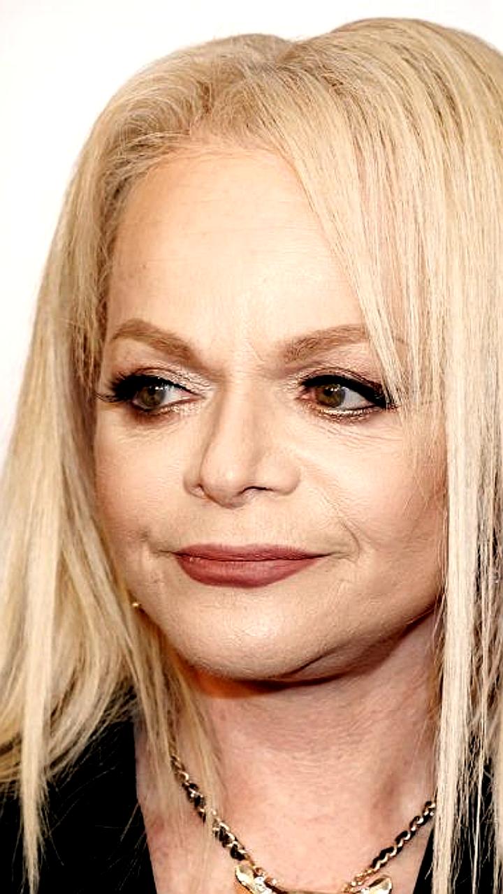 Госдума предлагает решение спора между Долиной и Лурье через покупку новой квартиры