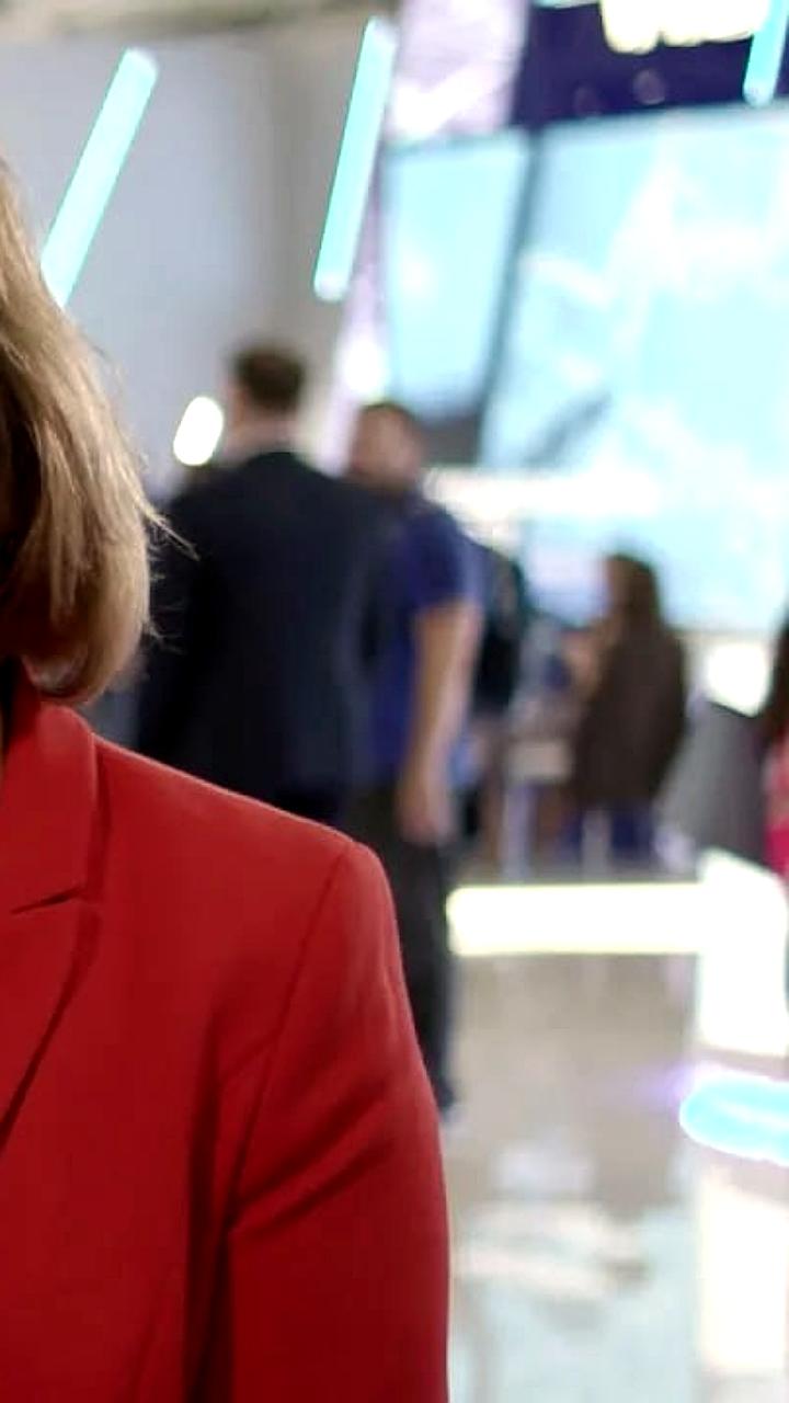 ЦБ РФ обсуждает отключение карт Visa и Mastercard с банками