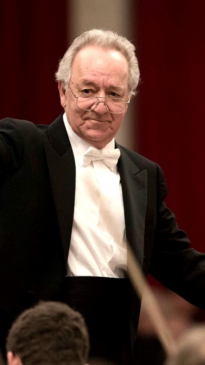 В Петербурге установят мемориальную доску и откроют музей памяти Юрия Темирканова