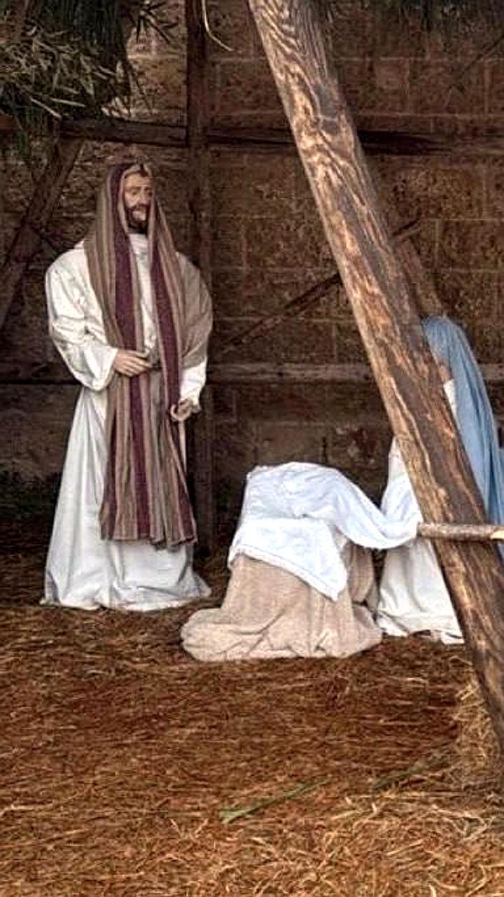 В Галатоне преступник пытался скрыться в рождественском вертепе