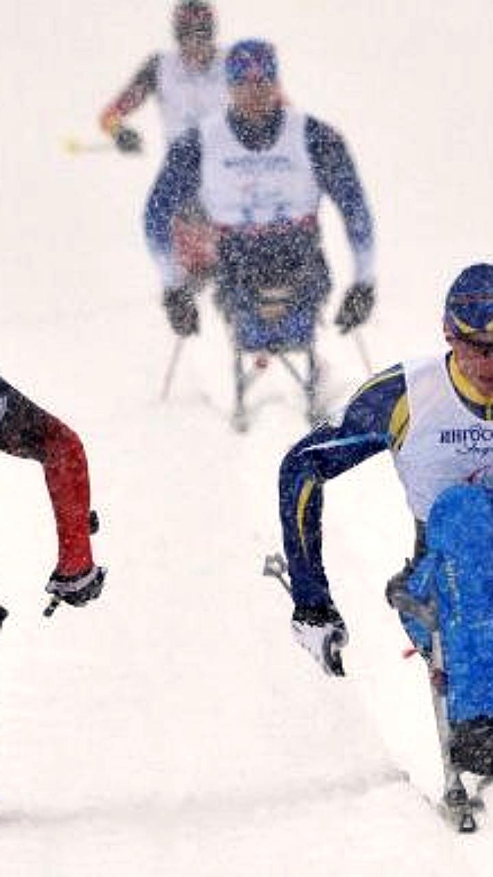 FIS разрешила российским параатлетам участвовать в соревнованиях под флагом РФ