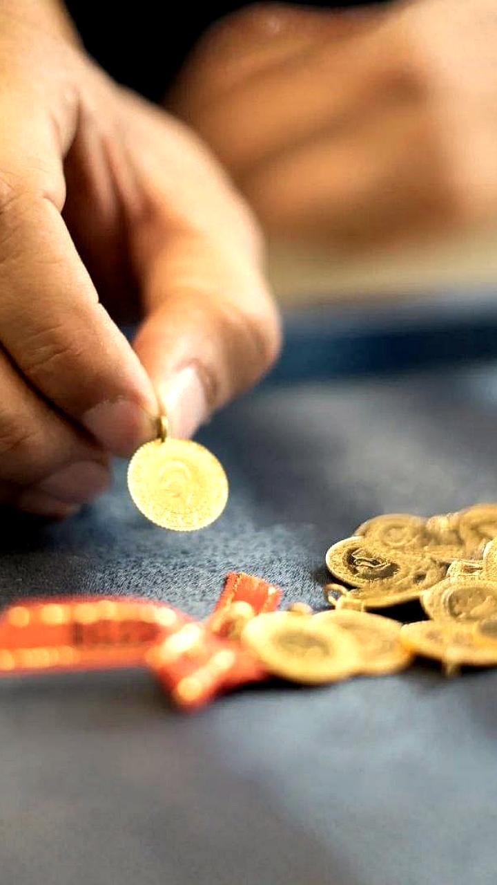 Цена золота достигла рекорда в 5 930 турецких лир