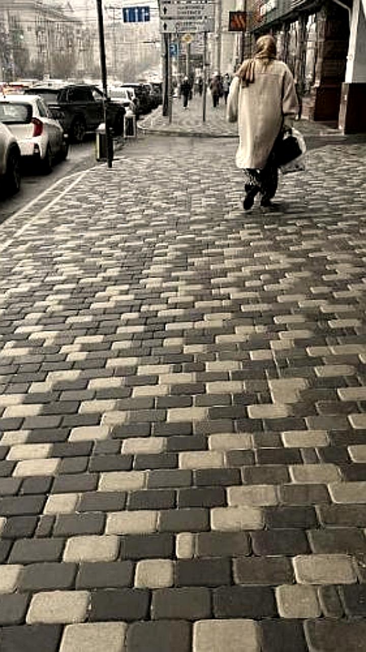 В Ростове завершен ремонт тротуара на проспекте Буденновском