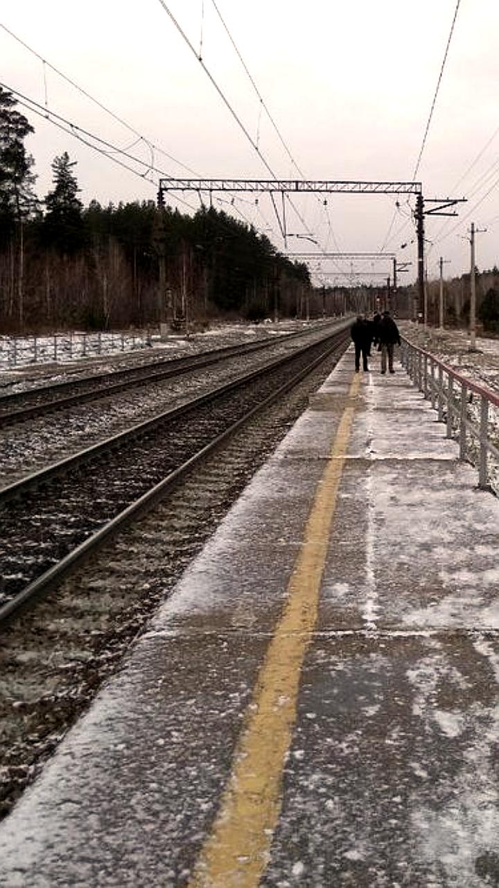 Соударение локомотива и грузового поезда на станции Чаис в Пензенской области