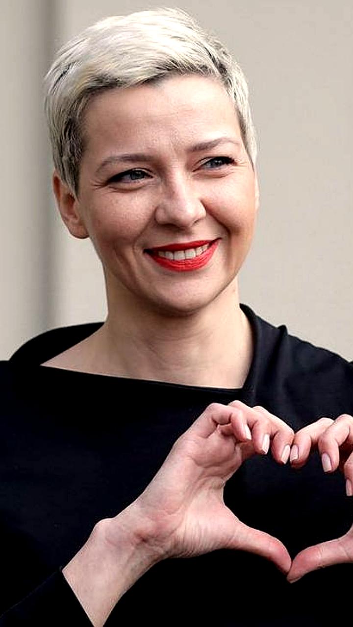 Мария Колесникова и Алеся Беляцкий освобождены в рамках амнистии в Беларуси