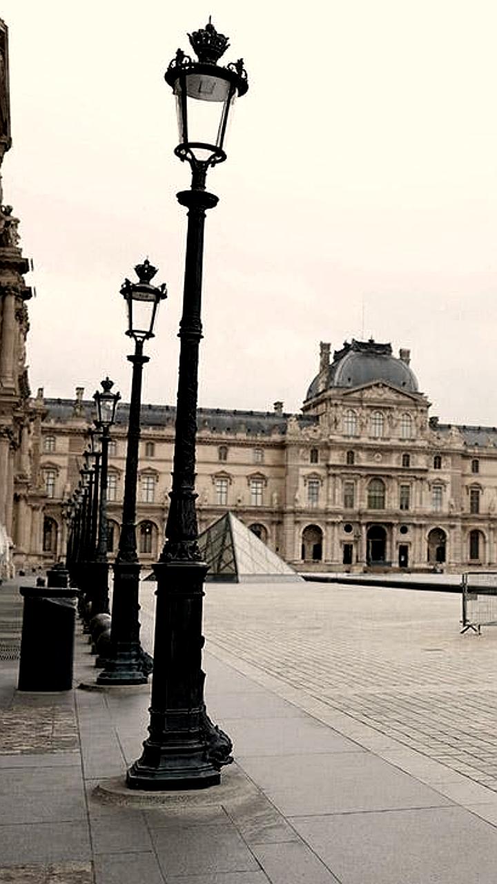 Сотрудники Лувра объявили забастовку с 15 декабря из-за условий труда