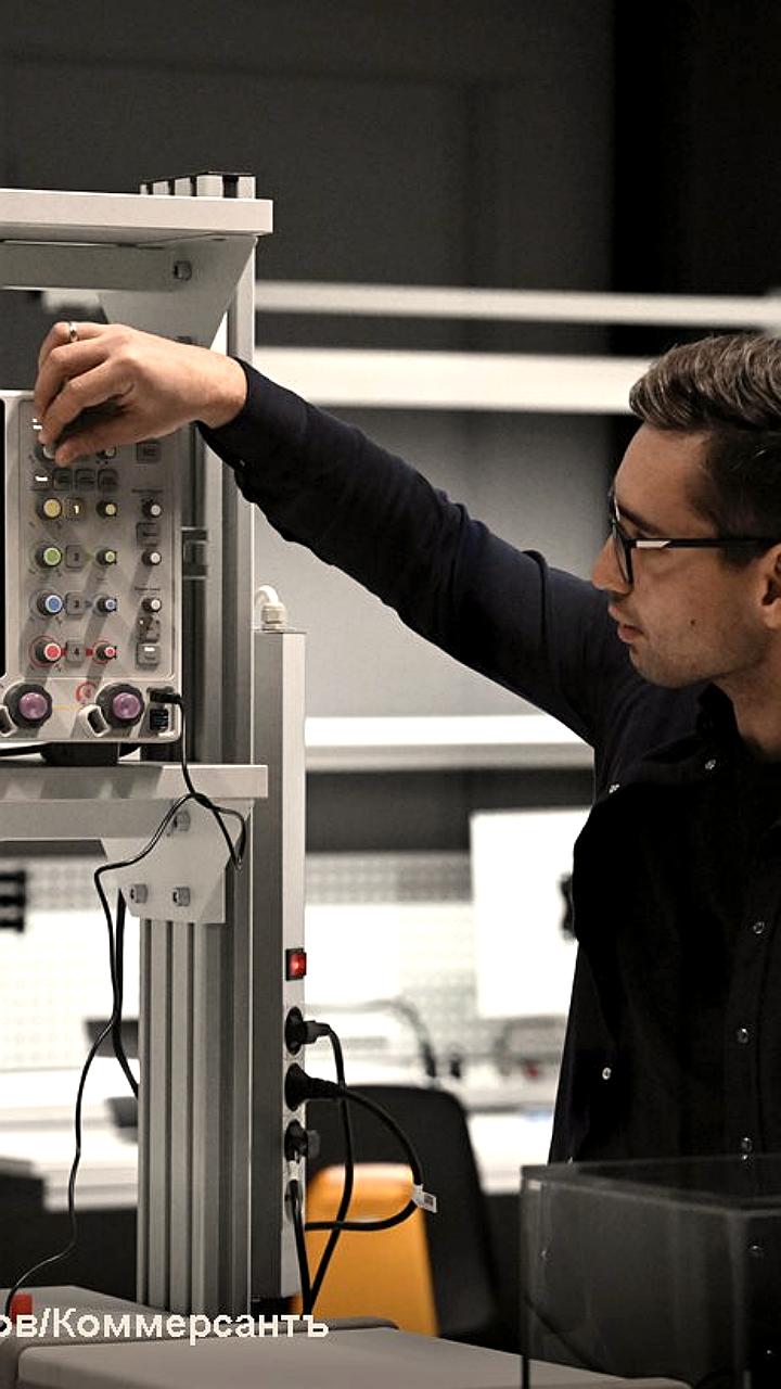 Рекордное количество студентов поступило в колледжи и техникумы России в 2025 году