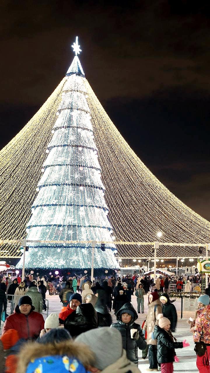 Открытие главной елки в Казани запланировано на 23 декабря с участием известных артистов