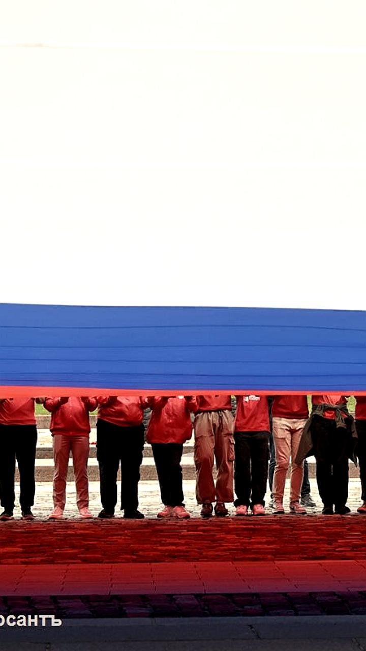 Исследование выявило разрыв в ценностях между молодежью и старшими поколениями в России