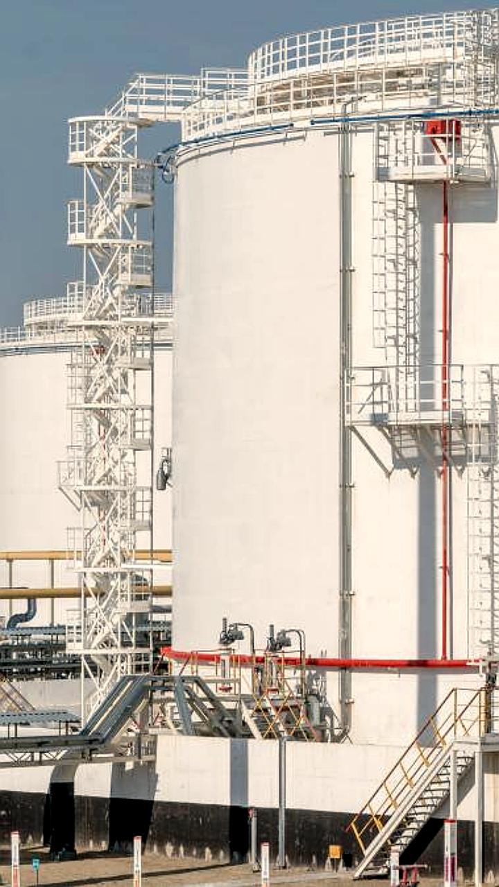 Казахстан возобновил поставки нефти в Кыргызстан после шестилетнего перерыва