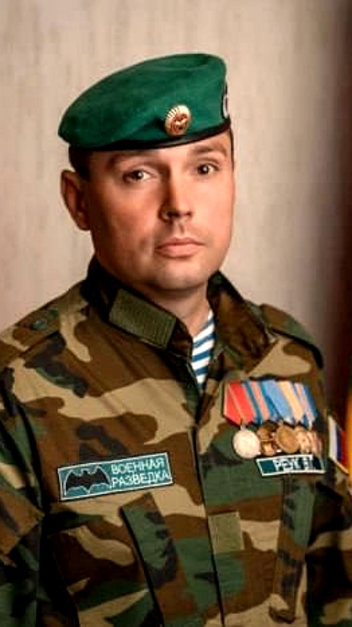 Депутата от Единой России Владимира Реука приговорили к 10 годам колонии за мошенничество с участниками войны