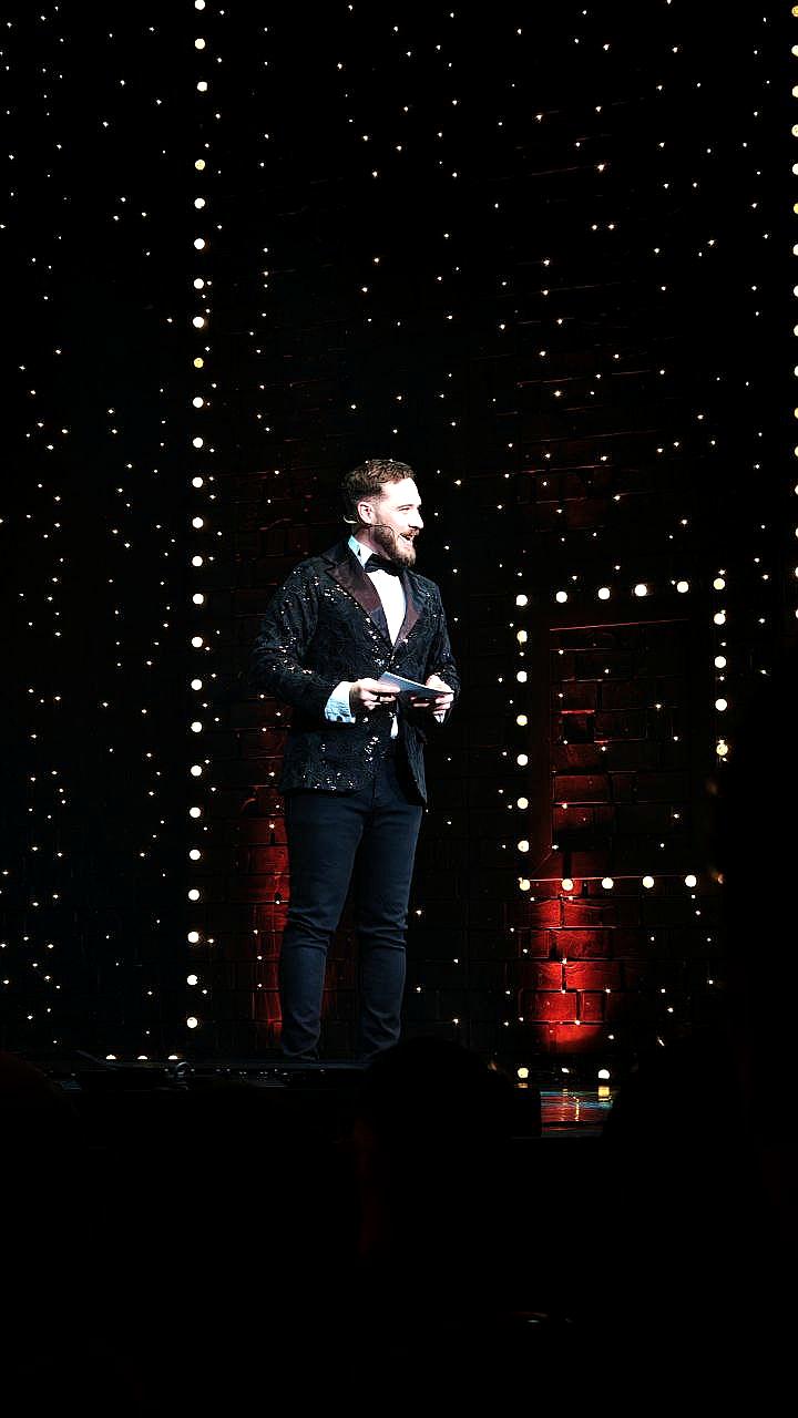 Астраханский драматический театр отпраздновал 215-летие с награждением и поздравлениями